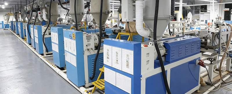 custom led light manufacturer- extrusion workshop