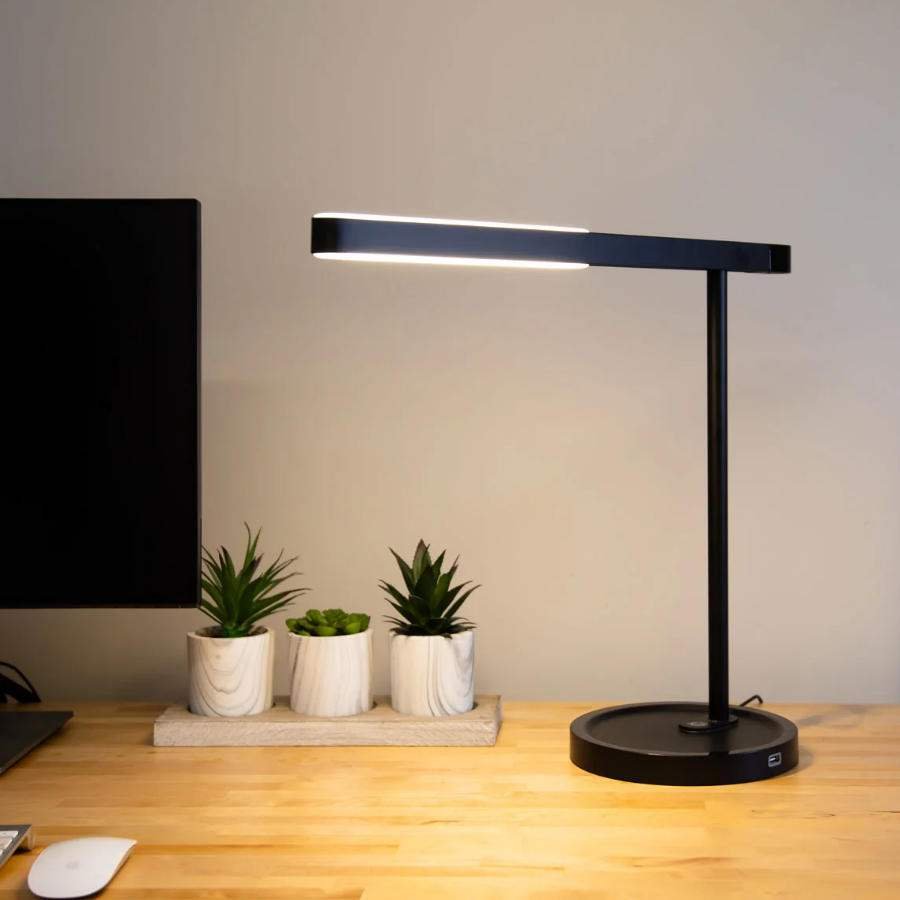 are led table lamp better than traditional table lamp-1